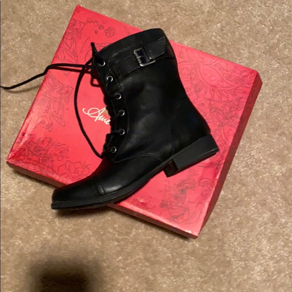Cute Boots